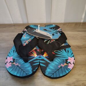 NWT TONY HAWK Tropical Flip Flops with Black Straps